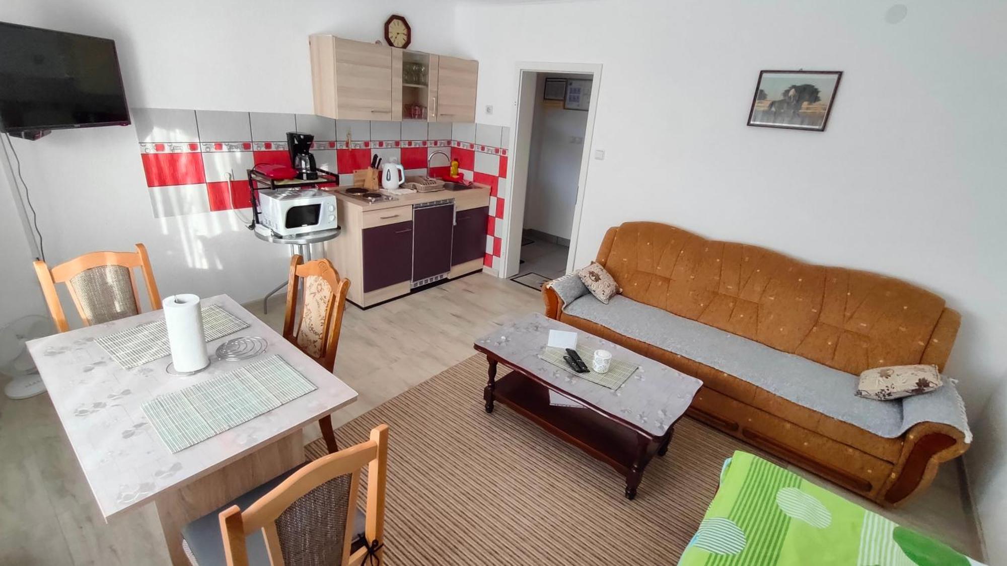 Apartment Tina Gracac Zimmer foto